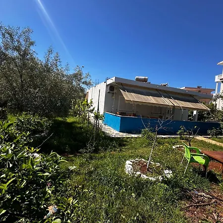 بيت ضيافة Famyli Garden كساميل